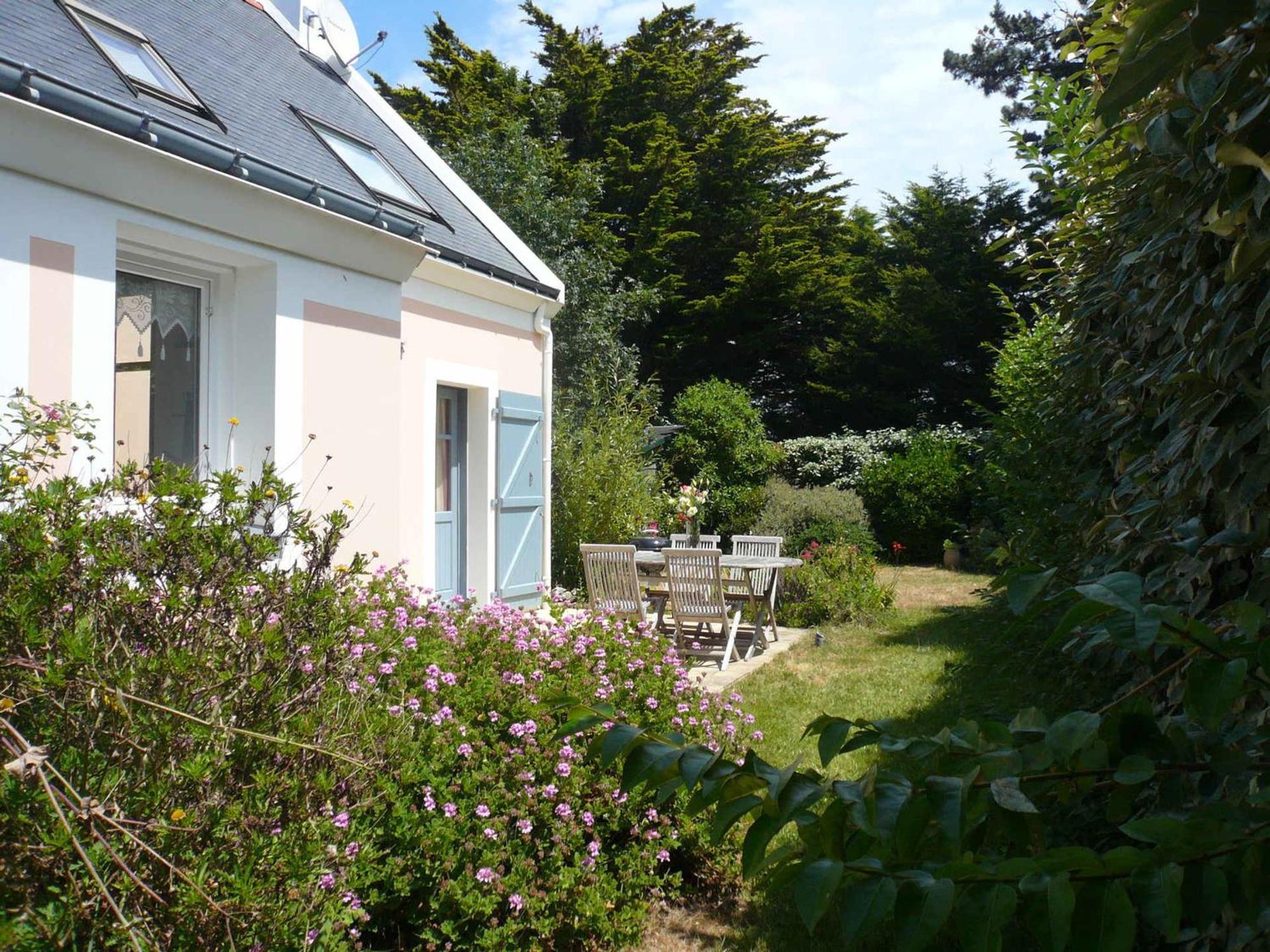 Charmante Maison A Sauzon Avec Grand Jardin, Proche Commerces Et Plage - Fr-1-418-82 Luaran gambar
