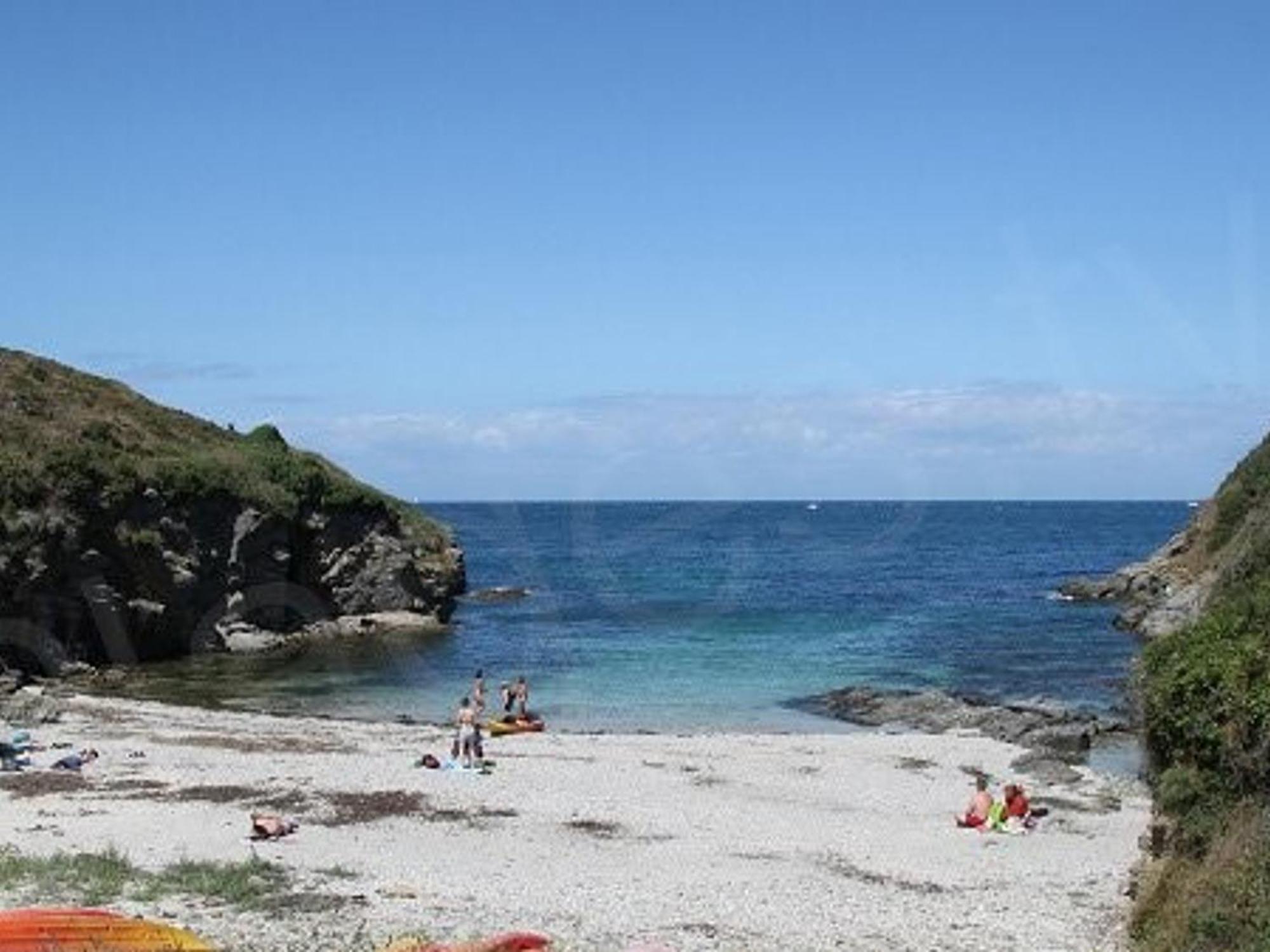 Charmante Maison A Sauzon Avec Grand Jardin, Proche Commerces Et Plage - Fr-1-418-82 Luaran gambar